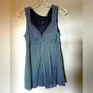 New York & Co Size L Lined Navy Blue Bell Top Tank. V neck